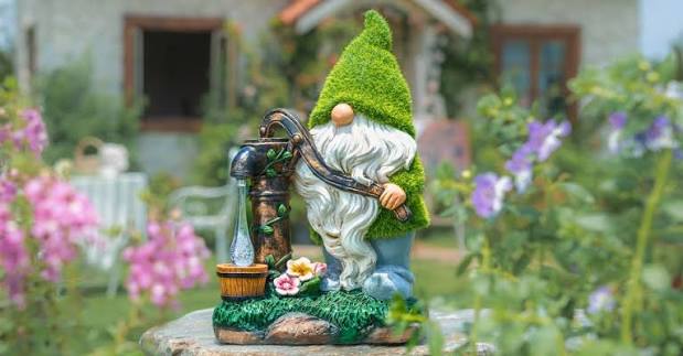 Best Solar lights for garden statues