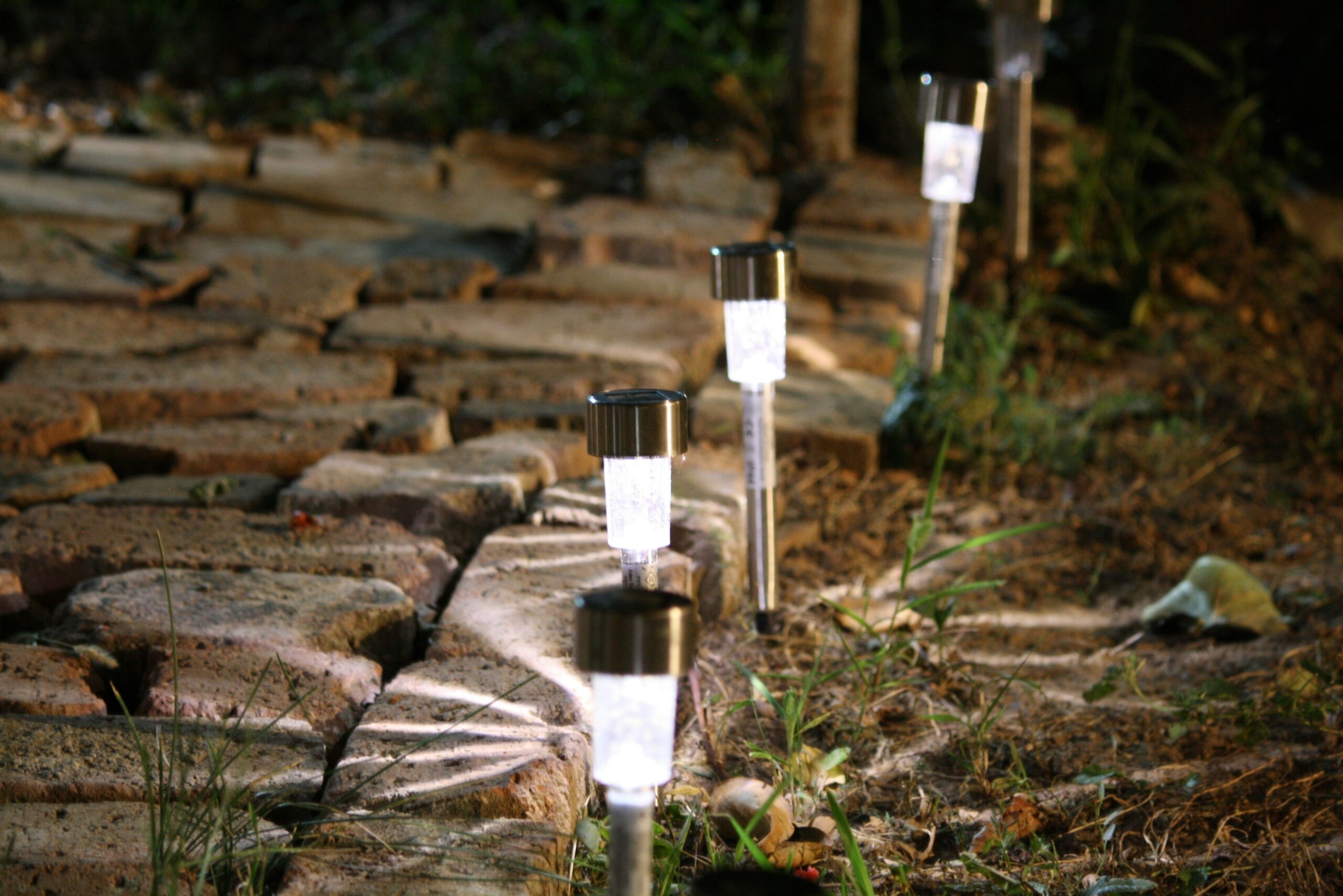 Best Solar Lights Under 2000