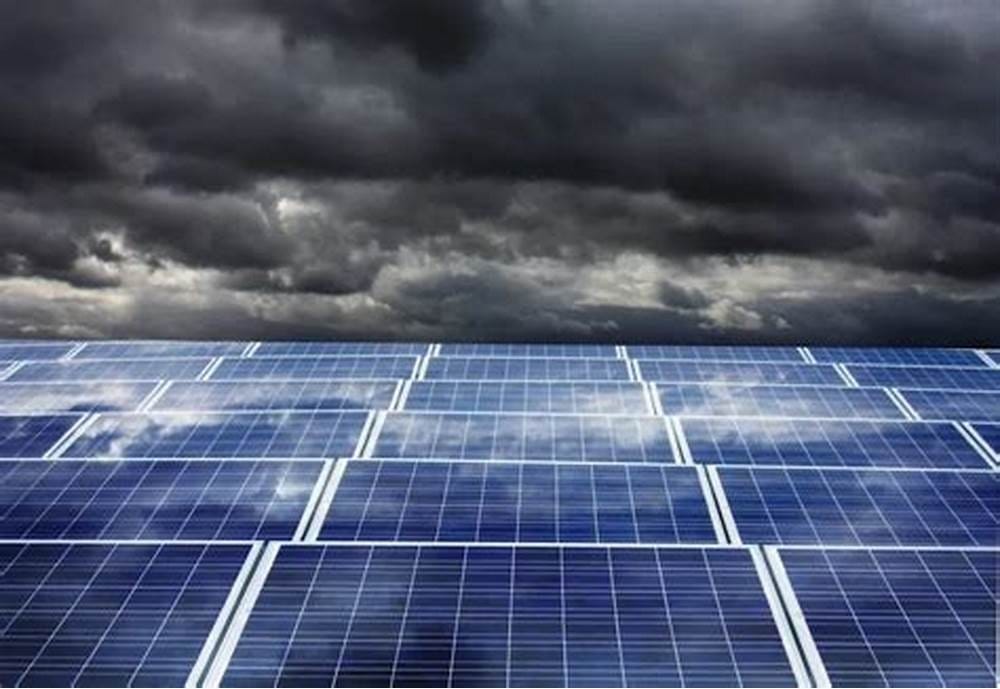 Solar Panels During Rainy Season, What to Expect
