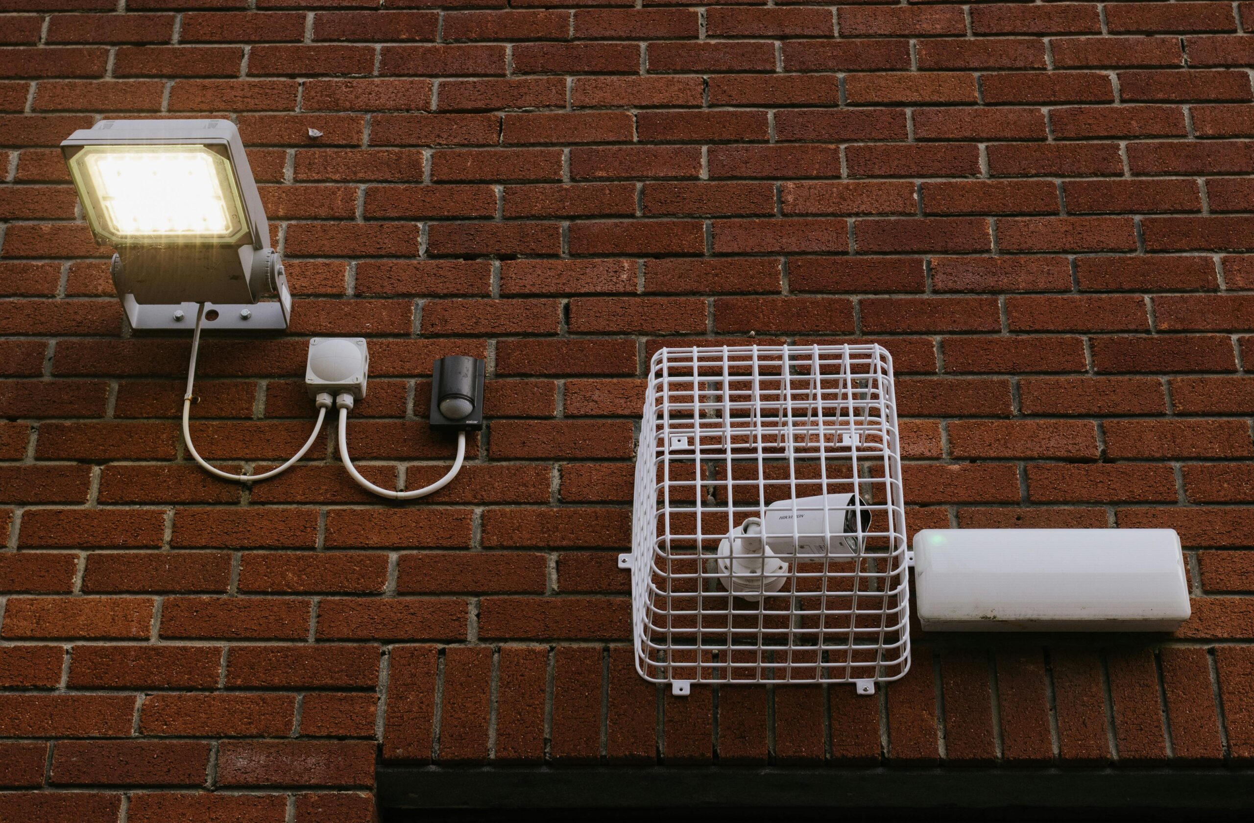 WiFi Solar Lights for Home Security