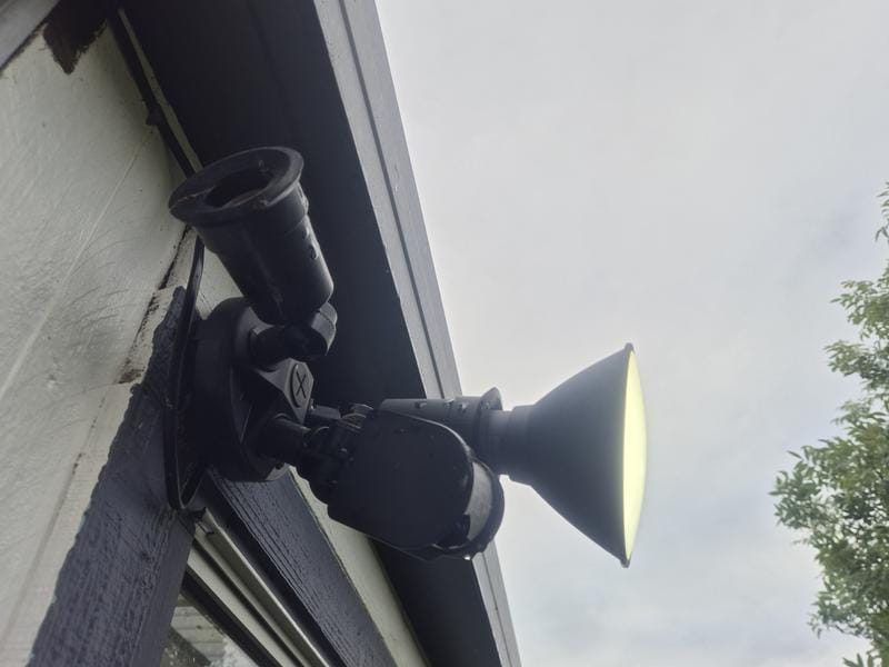 Best Solar Security Lights at Bunnings (Solar Magic vs. Luxzone vs. Arlec vs. Cole & Bright)