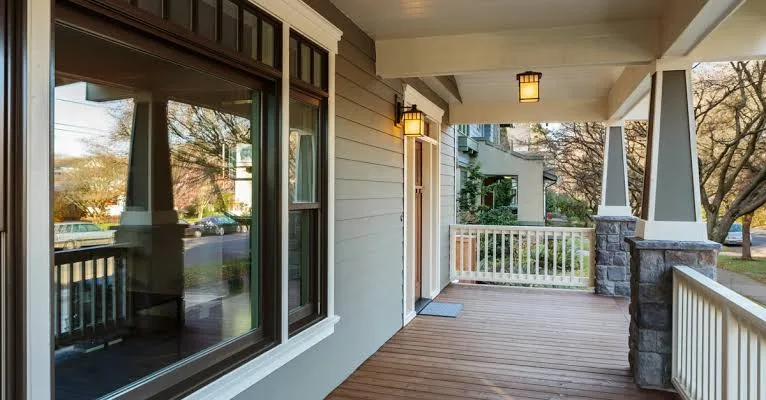 Architectural & Structural Solar Lights
