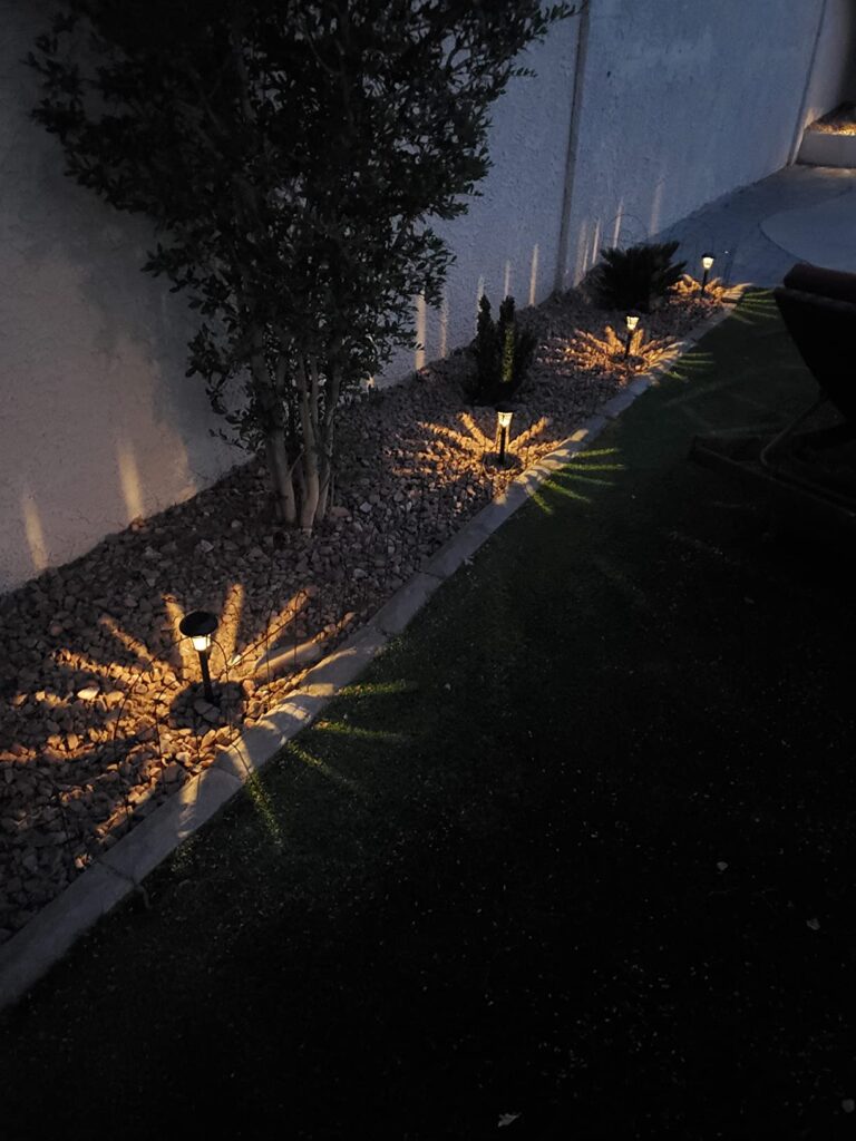 Maggift Solar-Powered Pathway Lights